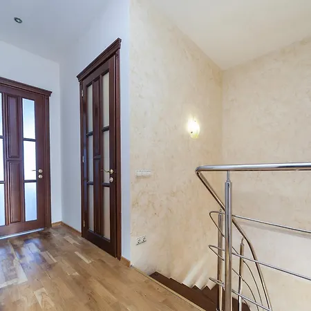 Penthouse Seaview Otrada Apartment *