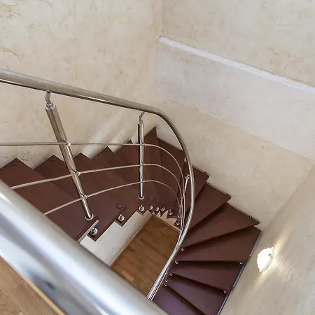Апартаменти Penthouse Seaview Otrada